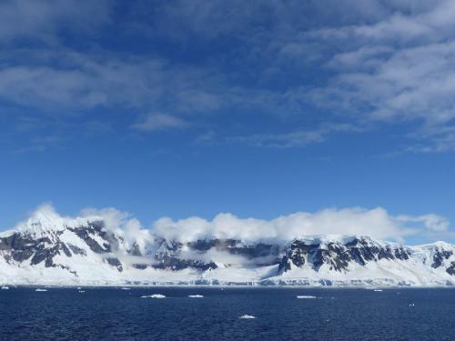 Vue du continent depuis l'île Orne